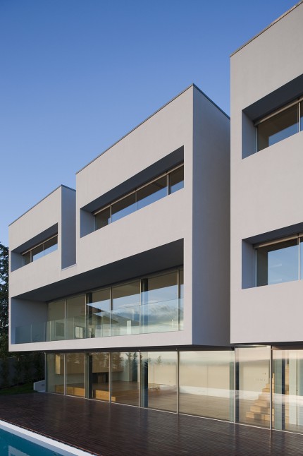 SINGLE FAMILY HOUSE - CR